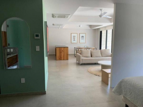 Excelente departamento con terraza 2B